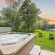 Waterside Haven by AvantStay Lakefront Hot Tub Game Room Fire Pit, Long Pond - Fotografie 1