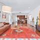 Southwest by AvantStay Heart of Hollywood Remodeled 1920s Bungalow, Los Angeles - Foto 7