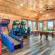 2 Homes Firefly in Trail Way by AvantStay Sleeps 28, Indoor Pool Hot Tub Movie Theater & Game Room, Sevierville - Fotografie 2