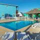 2 Homes in Gulf Village by AvantStay Sleeps 24 2blocks to the Beach Pool Game Room Patio w Outdoor Bar Port Aransas - Foto 2