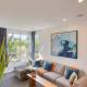 Coplan Vineyards by AvantStay 10-Acre Estate w Pool Spa Bocce Designer Interiors, Sonoma (photo 8)