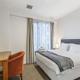 Superking Bed in Stylish Apartment I Zodiak Stays Auckland - Photo 2