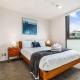 Beautiful 2BR - Pool, Gym & Parking Zodiak Stays Auckland - Photo 4