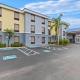 Days Inn & Suites by Wyndham Lakeland - Fotografie 2