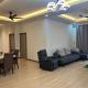 J5 Apartment by Azhara Homestay