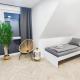 ALFA Stuttgart Einzelzimmer Teeküche Porsche Bosch l Gemeinschaftsbad WIFI SmartTV l Single room with kitchenette and shared bathroom BS21A10, Stuttgart