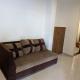 Cozy 2-Bedroom Flat with Wi-Fi & AC Hyderabad - Foto 6