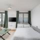 Centrally Located Spacious & Modern 1 Bedroom Flat, Londres - Photo 8