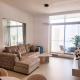 Stunning Sea View Apartment in Dubai Marina with Balcony & Pool, Dubai - Photo 6