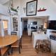 Ocean Front Cabin 11 W Jacuzzi & Superb Views