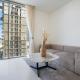 Blue Breeze - 2 Bedroom near Downtown, Elegant Retreat in Sobha, Dubaj - Zdjęcie 5