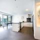 Spacious Home with Balcony Parking Zodiak Stays Auckland - Photo 9