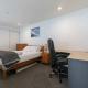 Roomy Loft 2 Bedroom with Free Parking Zodiak Stays Auckland - Photo 6