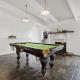 An Entertainers Oasis - Fun Home with Pool Table, Arcade Game, Basketball Ring, Rye - Fotografie 2