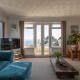 1 Bed Flat - Sleeps 2 - Pets - Balcony - Parking Looe - Foto 3