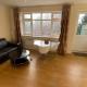 House - Sleeps 2 - Patio - Parking, High Wycombe (photo 8)