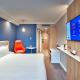 Holiday Inn Express London Stratford by IHG - Photo 9