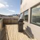 LL Properties - TB24 Elegant Escape w Hot-tub Access Akureyri - Foto 3