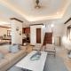 Casa Luna 16 - Gated Seaside Village with Shared Pool, Jacquzi, & Beach Cove, George Town (photo 7)