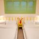 Cozy Colorful Stay near Hongdae and Airport Line for up to 6 Guests with Luggage Storage, Сеул - Фото 3