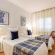 Perfect 4-Person Apartment in the Heart of Madrid Near Plaza Mayor I - Photo 7