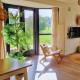 Lakeview 'Rotorua' 4-6 pers by Kawatea Cottages