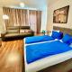 Unique main square apartment - AC - Balcony - Coffee Machine - Washer - Kitchen- Parking, Poprad (fotografie 7)