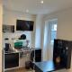 Townhouse Studio with Kitchen & Ensuite - Great Location London - Photo 6