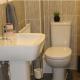 1-Bed House - Sleeps 2 - Parking Wifi Peterborough - Photo 4
