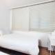 Hongdae Stay 201 # Spacious living room, four beds, Сеул - Фото 10