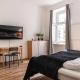 Beautiful 1BR Apartment by Westbahnhof Station, Vienne - Photo 3