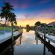 Pool, Spa & Dock | Modern Canal-Front Escape Cape Coral - Fotografie 6