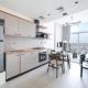 StayShort - Dubai Hills sleeps 2 with Private Balcony, Dubái - Foto 9
