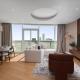 Maison Privee - Dazzling Downtown Retreat with Panoramic City Views, Dubaï - Photo 1