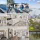 Waterfront Home with Heated Pool 2 Miles from Beaches, Sankt Petersburg
