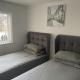 4 Bedroom House - Sleeps 6 - Garden Bbq Parking, Birmingham (Foto 3)
