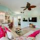 Colorful Townhome, Steps to Clearwater Beach!