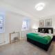 Generous 3-Bed Split-Level Apartment Londra - Foto 7