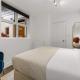 Chic Hideaway by Portobello Road London - Photo 4