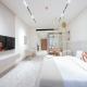 Luxury Trillionaire Studio with Jacuzzi and Canal Views in Business Bay, Dubai - Photo 8