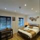 Townhouse Studio with Kitchen & Ensuite - Great Location London - Photo 4
