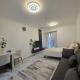 Luxury Studio in JLT near Metro & Lake View, Dubaï - Photo 6