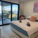 ABSOLUTE BEACHFRONT Port Stephens - Pindimar Beach House, Pindimar - Photo 4