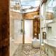 Guest suite with hot tub and sauna, Redbridge (fotografie 8)
