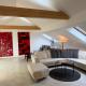 undertheroof at