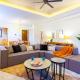 4 minutes by car to American Village Free parking included Accommodates up to 16 people Spacious house tocoa