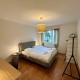 Simple 2BR Apartment with Natural Light Zurich - Photo 6