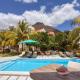 LAKAZ DEL SOL - Elegant apartments with luxurious garden, pool and barbecue area - Tourism Permit Certified, Tamarin - Fotografie 3