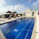 Walled City apt- Rooftop Pool & Private Garden Cartagena - Foto 4