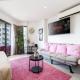 Chic Cozy Studio at Tambuli Residences Ocean View by Dominik Studio with Pool Access & Balcony in Mactan, Maribago